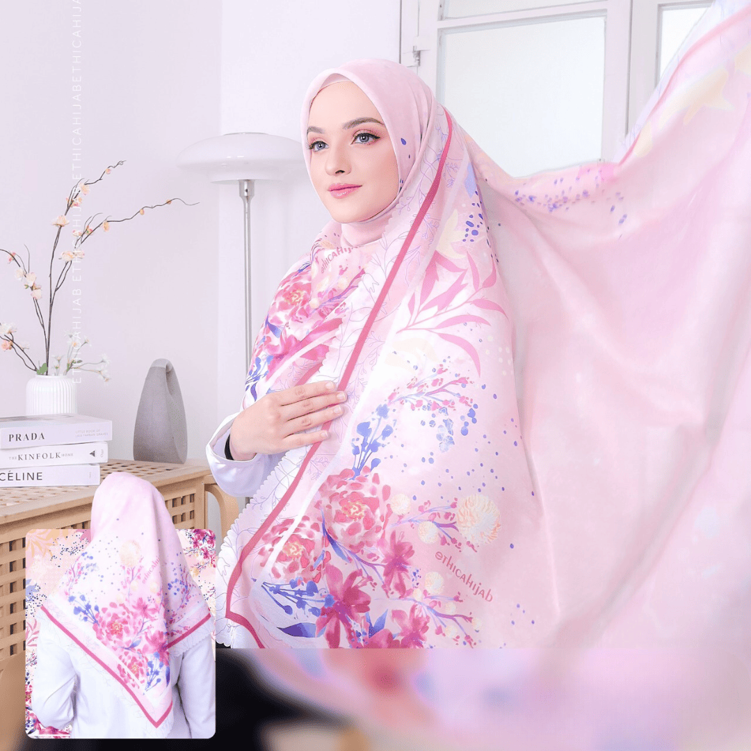 VOAL MOTIF CAMELIA