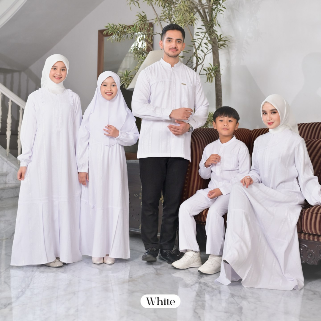 RAUNA SARIMBIT BETARI WHITE